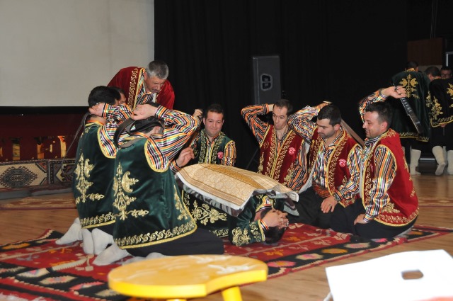 Akşehir Belediyesi Sıra Yarenlerinden gösteri