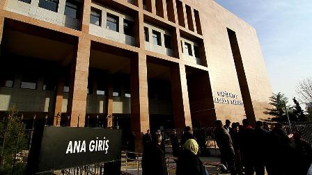 Tahliye edilen akademisyenlere yakalama kararı