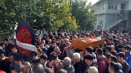Genç futbolcu son yolculuğuna uğurlandı
