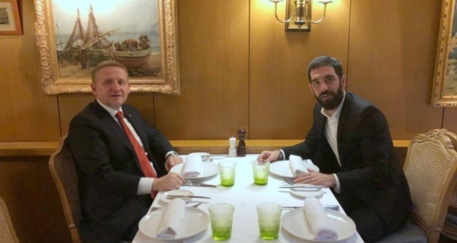 Arda Turan Başakşehir'de!