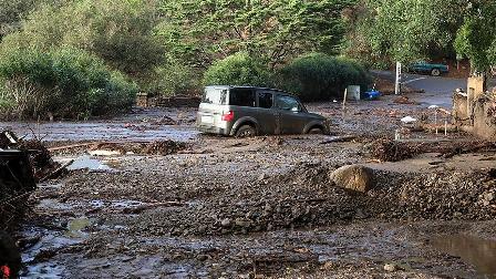 California'da sel ve heyelan can aldı