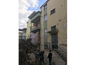GÜNCELLEME - Eşini bıçaklayıp kaçmaya çalışırken balkondan düştü