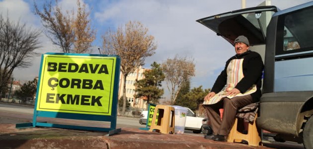 Konyalı emekli esnaf bir bardak çorbayla "gönülleri" ısıtıyor