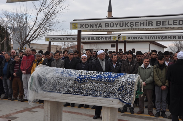 Ayşenur Özkan gözyaşlarıyla toprağa verildi