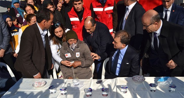 Bakan Çelik’ten şehit ailesine taziye