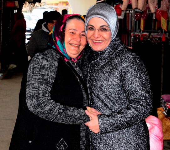 Başkan Toru’dan pazarcı esnafına ziyaret