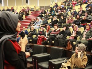 6. Karatay Konferansları’nda Aile ve Evlilik Terapisi konuşuldu