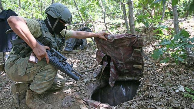 Lice’de 18 sığınak ve 1 mağara imha edildi