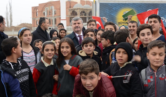 Büyükşehir’in sosyal projeleri hayat veriyor