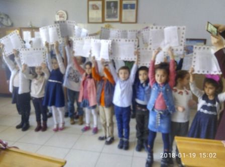 Atatürk İlkokulu’nda karne sevinci