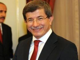 Davutoğlu: Ben Kissinger değilim