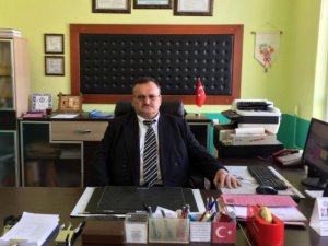 Okul müdürü trafik kazasında öldü