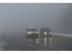 Bolu Dağı'nda kar ve sis