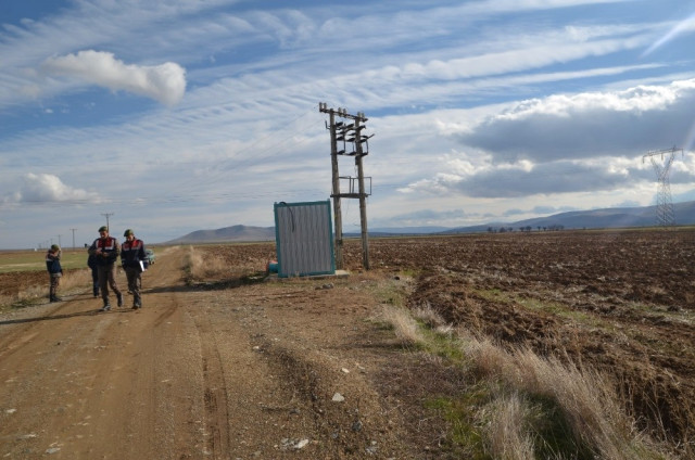 Yunak'ta Sulama Kooperatifine Ait Trafodan Bakır Kablolar Çalındı