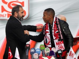 Robinho resmen Sivasspor'da