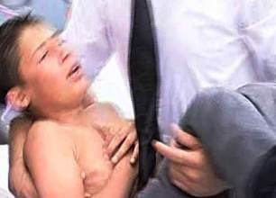 Okula gaz bombası atıldı