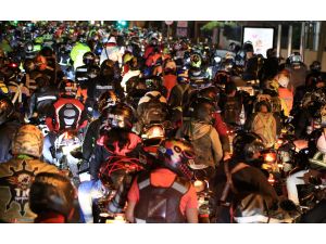 Kolombiya'da motosiklet sürücülerinden protesto