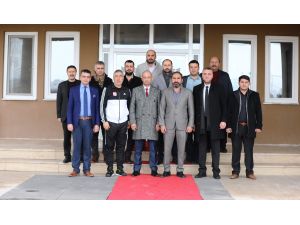 MHP yönetimi Sivasspor'u ziyaret etti