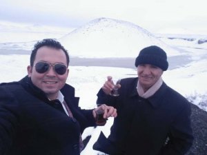 Meke Gölü beyaza büründü