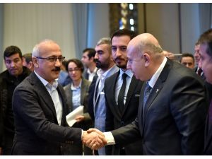 Akdeniz demiryoluyla Karadeniz'e bağlanıyor