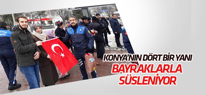 Şehrin dört bir yanı şanlı bayrağımızla süsleniyor