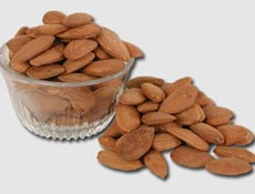 Kulu'da 2 bin badem fidanı dikildi