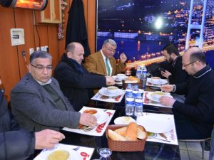 "Zeytin Dalı Harekatı"na destek için sabah namazında buluştular