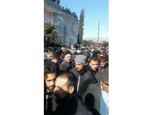 Ereğlisporlu futbolculardan şehidin evine ziyaret