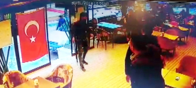 Konya'da Pompalı Tüfekle Kafe Baskını