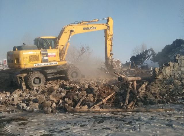 Metruk Yapılar Ortadan Kalkıyor