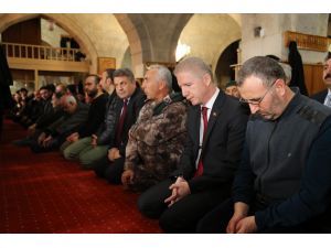 Şehit polis memuru için mevlit