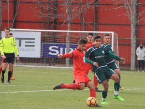 Konyaspor U 21 orta sıralarda