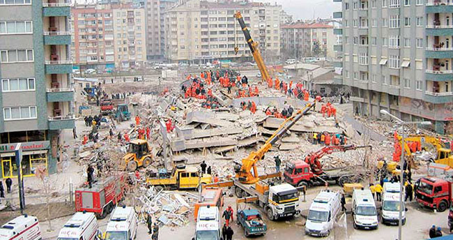 “Zümrüt Apartmanı” faciasının üzerinden 14 yıl geçti!