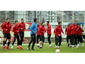 Samsunspor'da hedef Adana deplasmanından puanla dönmek