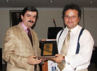 Eğitimlere devam ediliyor
