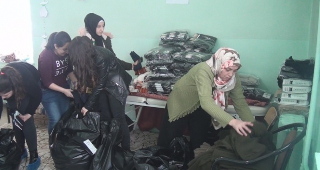 Öğrencilerden, Mehmetçiğe destek