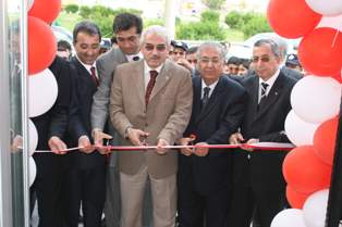 Emekliler lokali ve internet evi açıldı