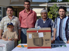 Kamer Yem’den hediye yağmuru