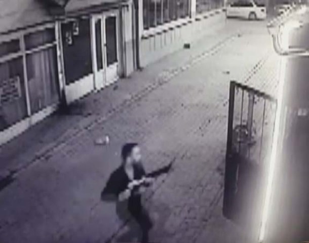 Müşterileri yaralayan 2 kardeş yakalandı