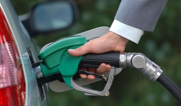 Benzine 12 kuruş zam var