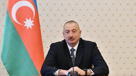 Azerbaycan'da Aliyev cumhurbaşkanlığına yeniden aday
