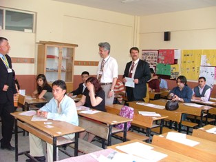 Kulu'da ilk kez açık öğretim lisesi sınavı yapıldı