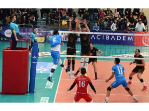 Voleybol: Efeler Ligi