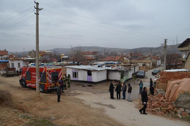 Ilgın'da ev yandı