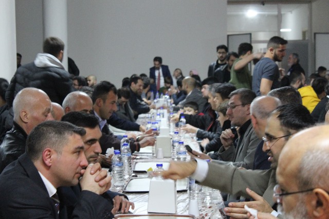 Mezunlar arabaşı gecesinde bir araya geldi