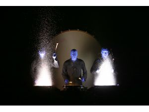 "Blue Man Group" Zorlu PSM'de sahne aldı