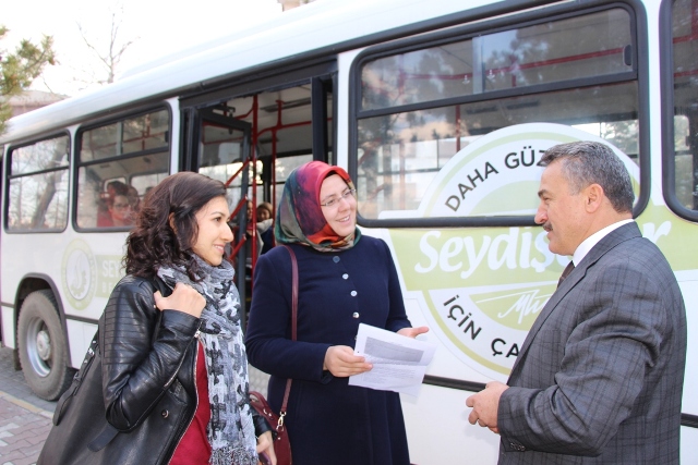 Seydişehir Belediyesi Öğrencileri Tiyatroya Götürüyor