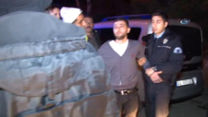 Polisten Kaçtı, Yakalanınca "Ben Terörist Miyim Niye Bu Kadar Kovalıyorsun" Dedi