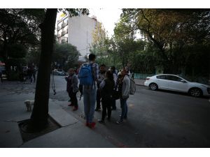 Meksika'da 7,5 büyüklüğünde deprem