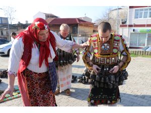 "Kukerlandia" için hazırlandılar